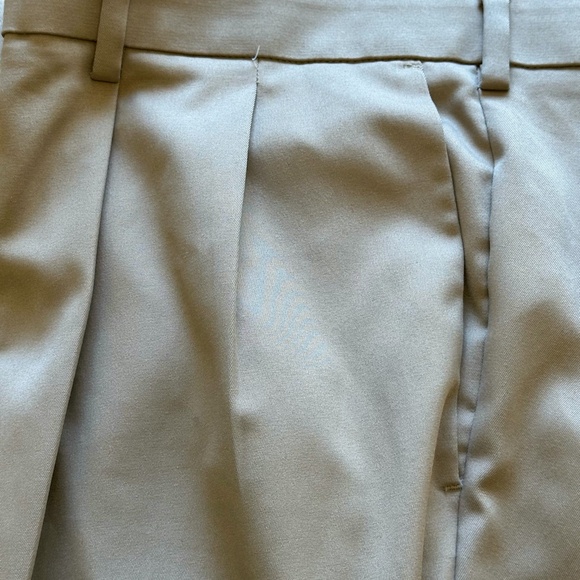 ROUNDTREE & YORKE Mens Khaki Shorts Golf Travel Casual Summer Classic Tan 46 - Picture 5 of 9